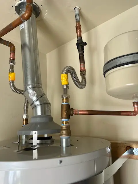 Water heater installation and plumbing repair in Ponderosa Gardens